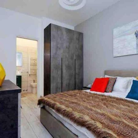Vaticano Terrace: Brand New 2 Bedrooms 2 Bathrooms 罗马 外观 照片