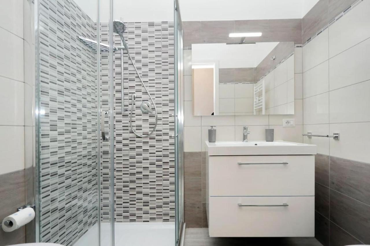 Vaticano Terrace: Brand New 2 Bedrooms 2 Bathrooms 罗马 外观 照片