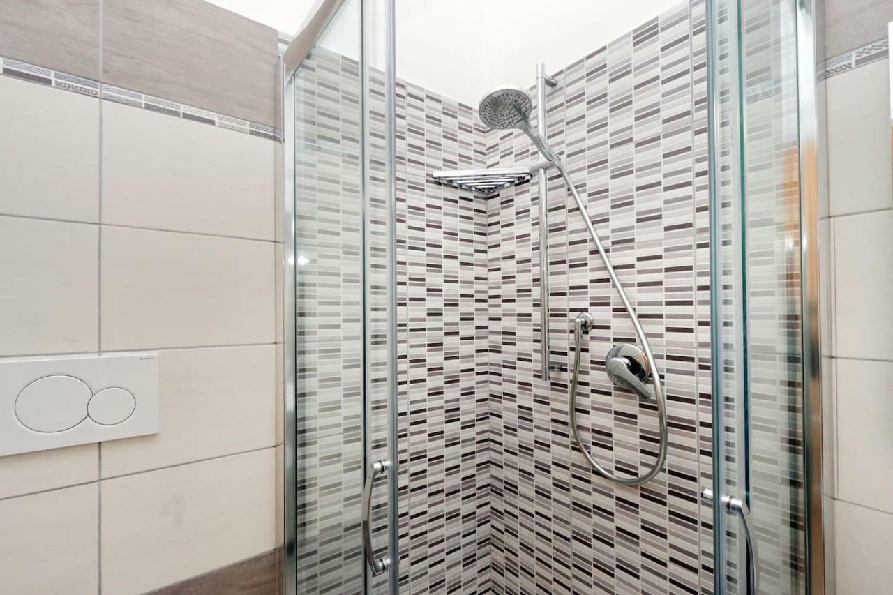 Vaticano Terrace: Brand New 2 Bedrooms 2 Bathrooms 罗马 外观 照片